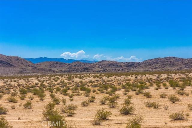 Joshua Tree, CA 92252,0 Wind Song Avenue