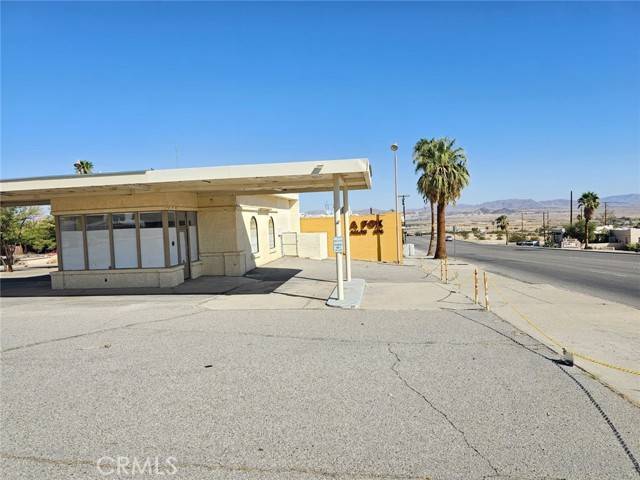 Twentynine Palms, CA 92277,5680 Adobe Road