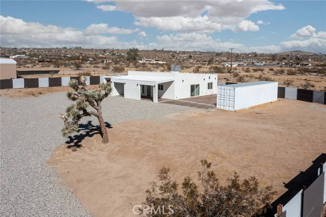 Joshua Tree, CA 92252,62474 Golden Street