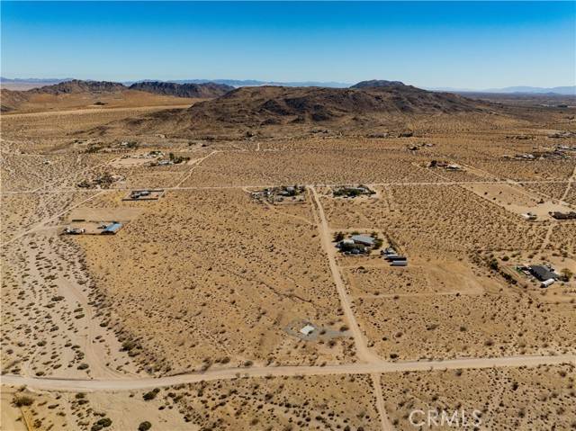 Landers, CA 92285,3475 Cherokee Trail