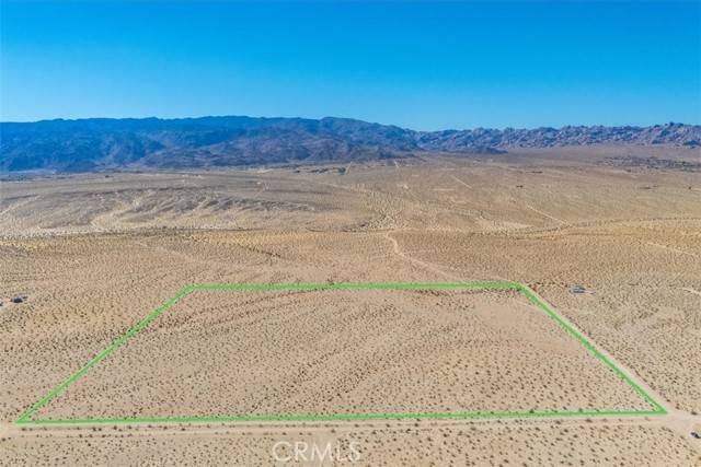 Twentynine Palms, CA 92277,70147 Cove View Road