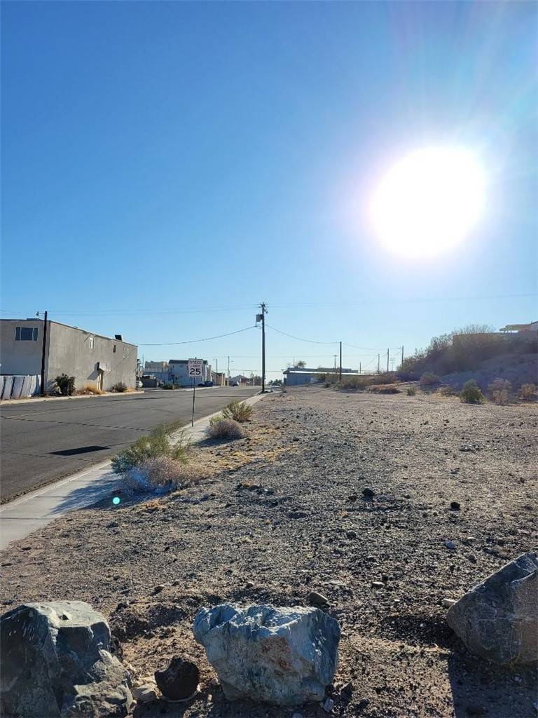 Needles, CA 92363,1 3rd Street