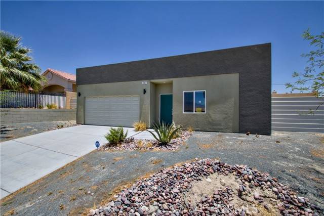 Desert Hot Springs, CA 92240,12612 Maui Way