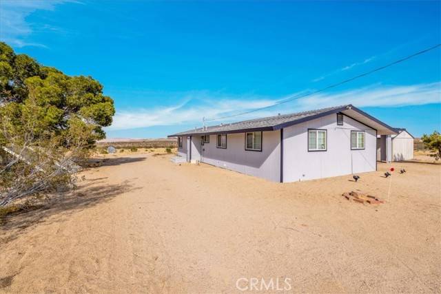 Landers, CA 92285,4773 Shawnee Trail
