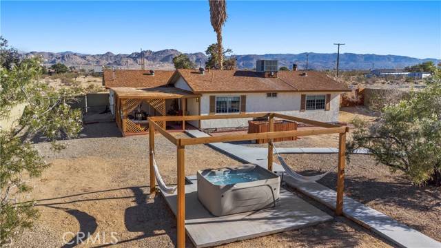 Joshua Tree, CA 92252,63608 Jadeite Street