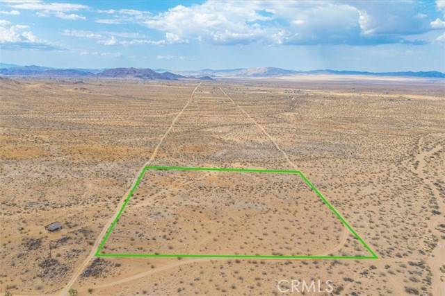 Joshua Tree, CA 92252,60150 Sharp Terrace Drive