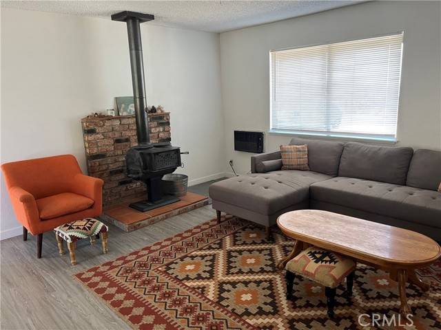Joshua Tree, CA 92252,60601 La Mirada Trail