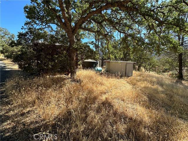 Clearlake Oaks, CA 95423,452 Watertrough Road