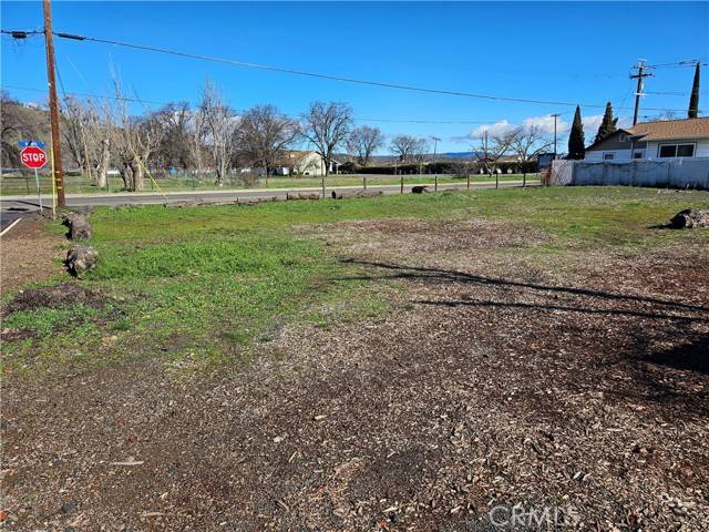 Clearlake, CA 95422,3516 Cypress Street