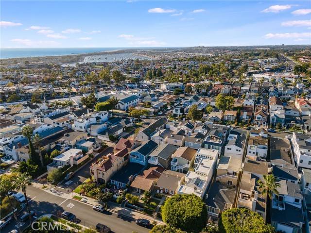 Corona Del Mar (newport Beach), CA 92625,705 Iris