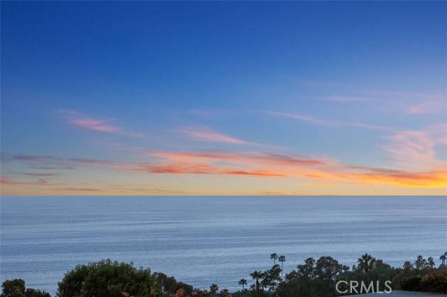 Laguna Beach, CA 92651,21773 Ocean Vista Drive #17