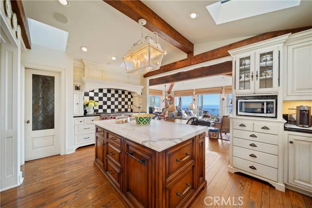 Laguna Beach, CA 92651,510 Emerald Bay