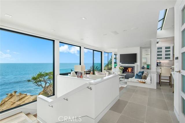 Laguna Beach, CA 92651,1715 Ocean Way