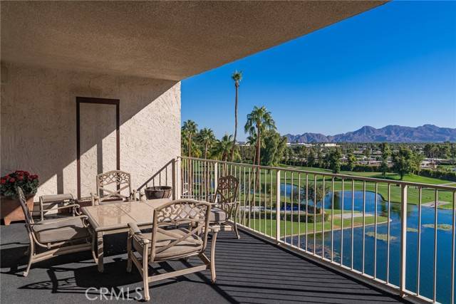 Rancho Mirage, CA 92270,899 Island Drive #703