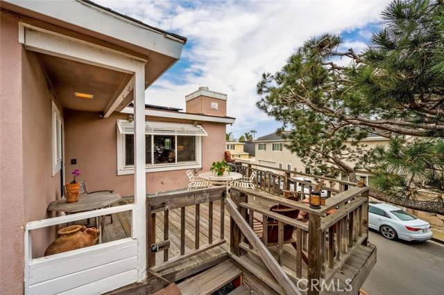 Newport Beach, CA 92663,4800 Neptune Avenue #1/2