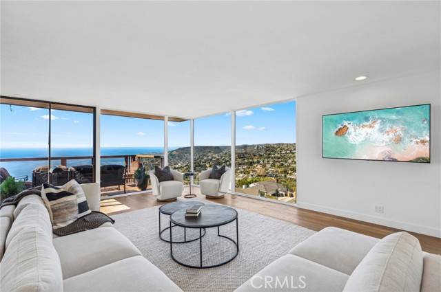 Laguna Beach, CA 92651,1339 La Mirada