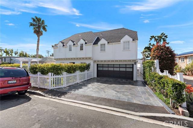 Laguna Beach, CA 92651,319 Cypress Drive