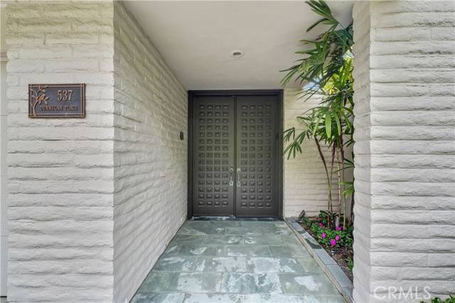 Laguna Beach, CA 92651,537 Dunnegan Place