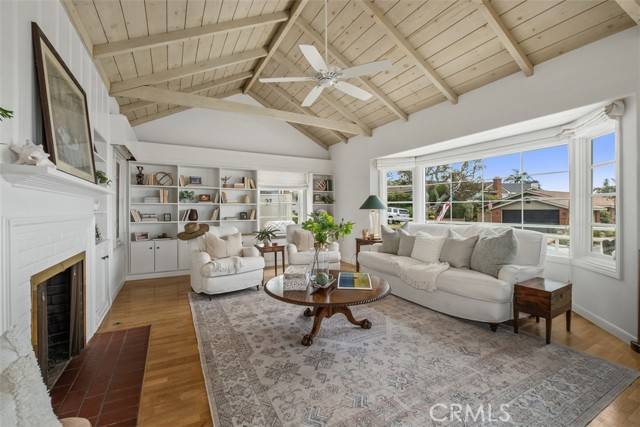 Laguna Beach, CA 92651,27 S La Senda Drive