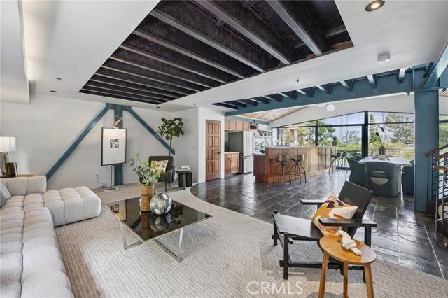 Laguna Beach, CA 92651,686 Diamond Street