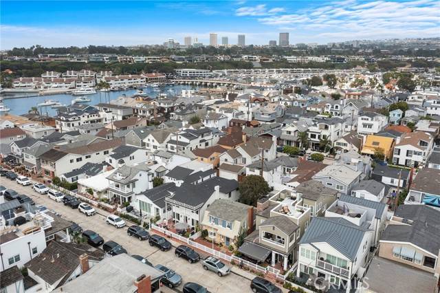 Newport Beach, CA 92662,308 Coral Avenue