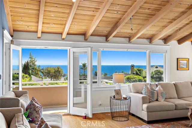 Laguna Beach, CA 92651,522 High Drive