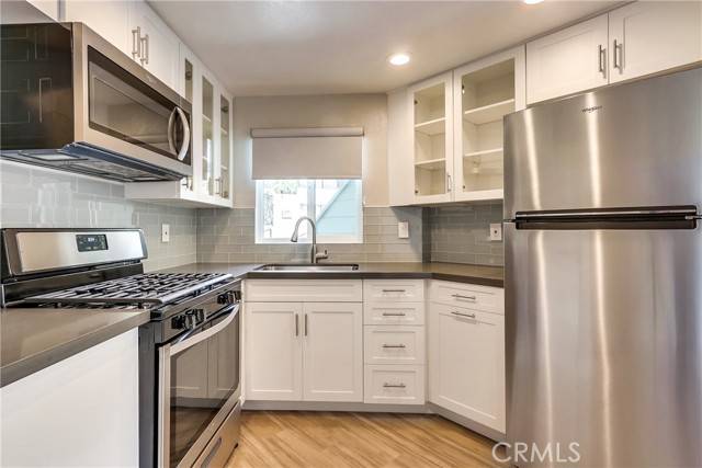 Laguna Beach, CA 92651,312 Broadway #8