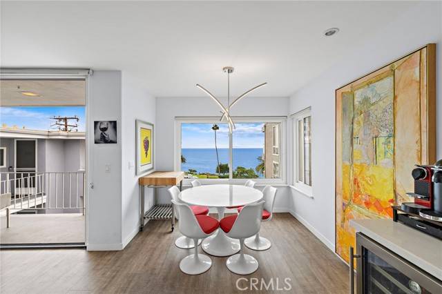 Laguna Beach, CA 92651,520 Cliff Drive #304