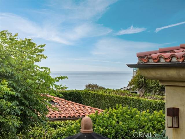 Laguna Beach, CA 92651,839 Emerald Bay
