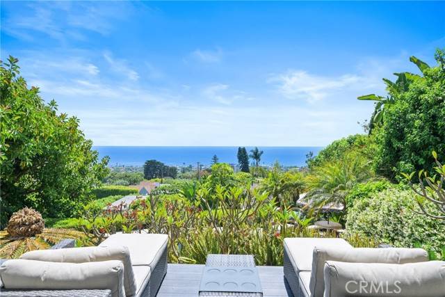 Laguna Beach, CA 92651,875 Coast View Drive
