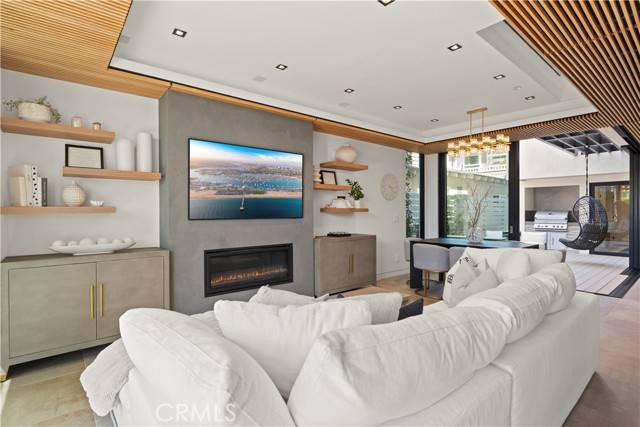 Corona Del Mar (newport Beach), CA 92625,426 Marguerite Avenue