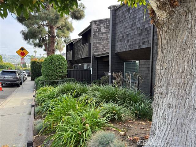 Laguna Beach, CA 92651,339 Cypress Drive