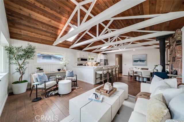 Laguna Beach, CA 92651,358 Flora