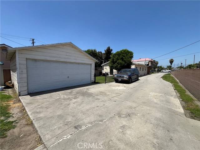 Bell Gardens, CA 90201,5720 Live Oak Street