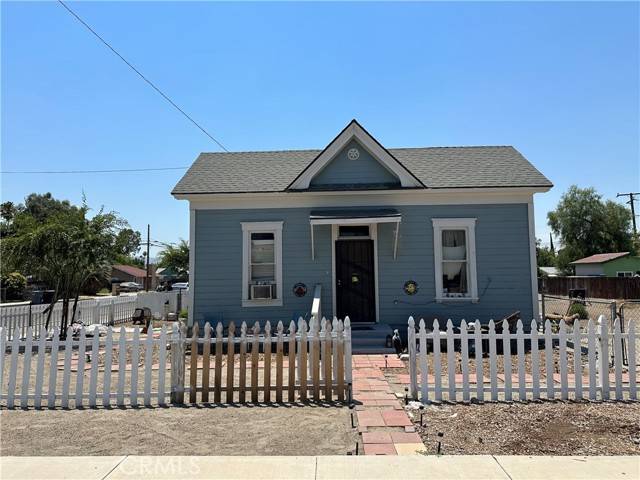 San Jacinto, CA 92583,406 W 5th Street