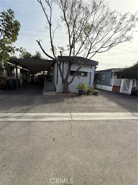 Lynwood, CA 90262,5300 cortland Street #23