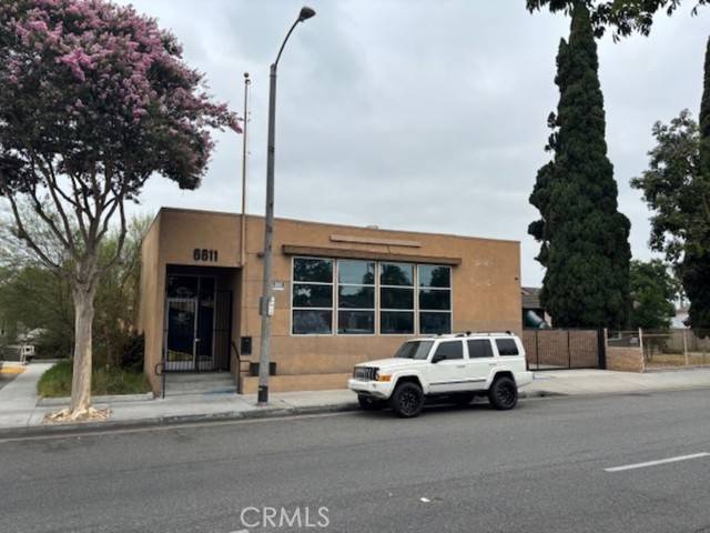 Bell Gardens, CA 90201,6611 Eastern Avenue