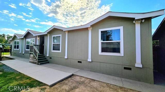 Chowchilla, CA 93610,22677 Maple Street