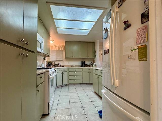 Atwater, CA 95301,512 E Clinton Avenue
