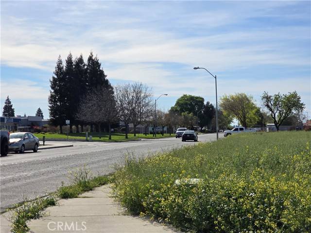 Merced, CA 95341,817 Beechcraft Avenue
