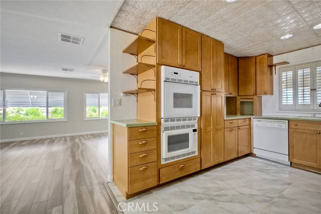 Fallbrook, CA 92028,4747 Oak Crest Road #28