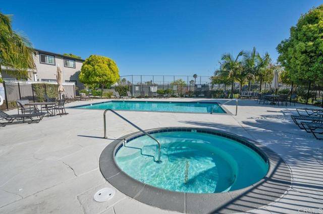 Oceanside, CA 92054,506 Canyon Drive #43