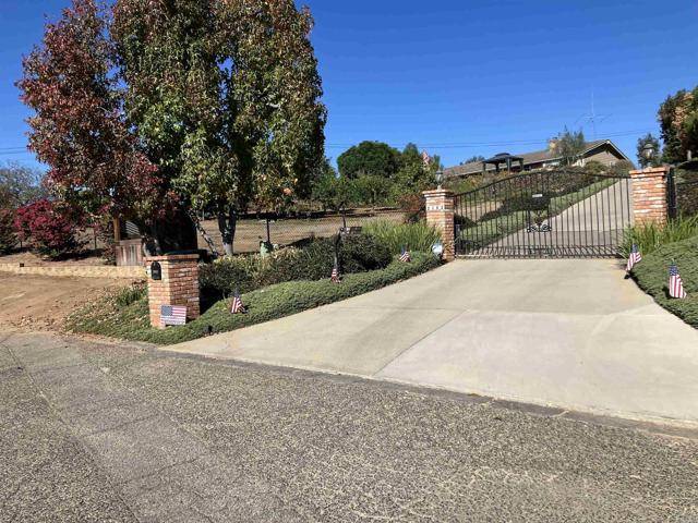 Fallbrook, CA 92028,2063 Fuerte Street