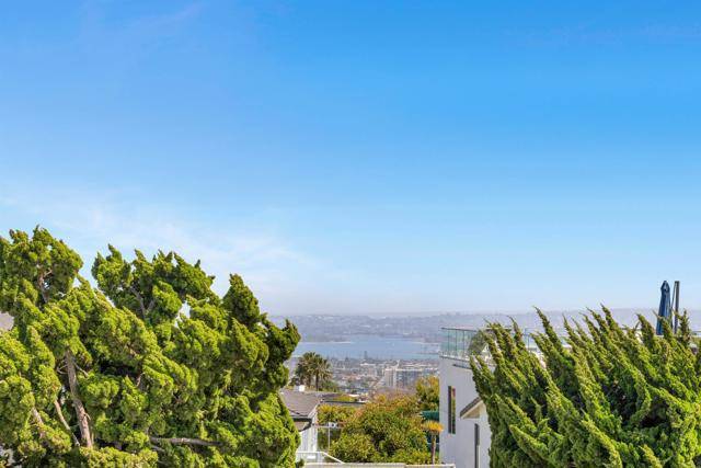 La Jolla (san Diego), CA 92037,5918 Germaine Lane