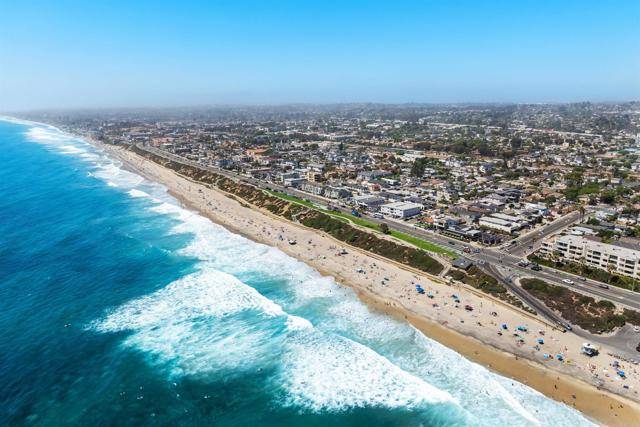 Carlsbad, CA 92008,3572 Garfield Street