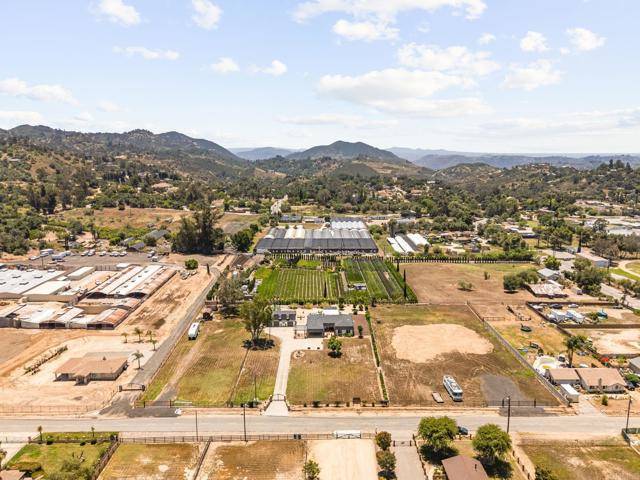 Fallbrook, CA 92028,5347 5Th Street
