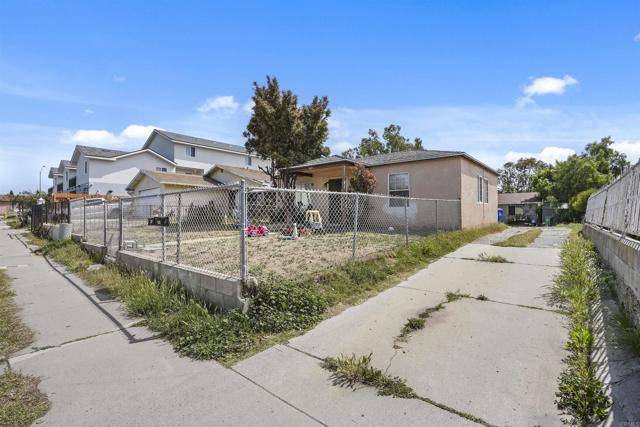 San Diego, CA 92113,237 S Willie James Jones Avenue