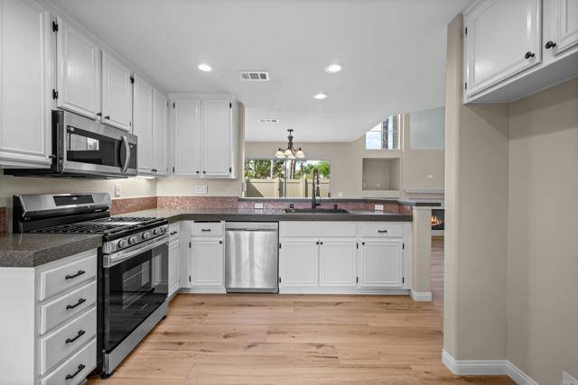 Oceanside, CA 92057,4625 Los Alamos Way #C