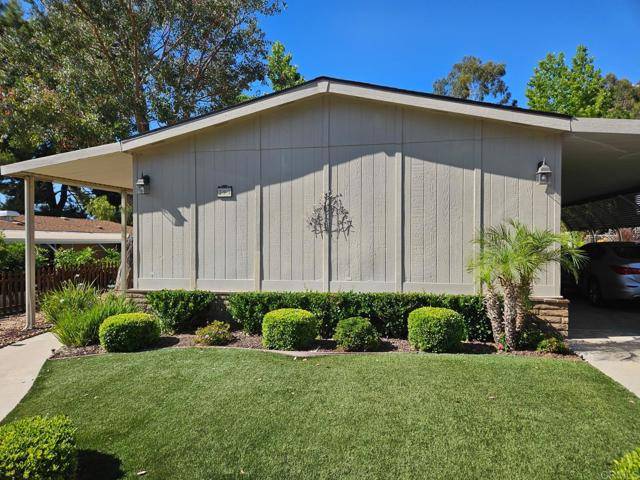 Escondido, CA 92026,8975 Lawrence Welk Drive #393