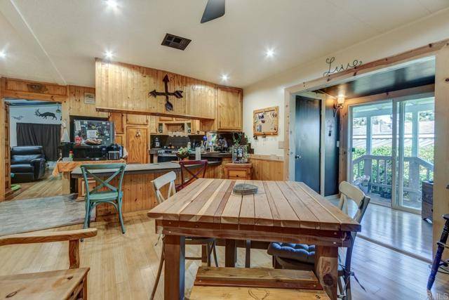 Escondido, CA 92026,1380 Oak Hill Drive #42